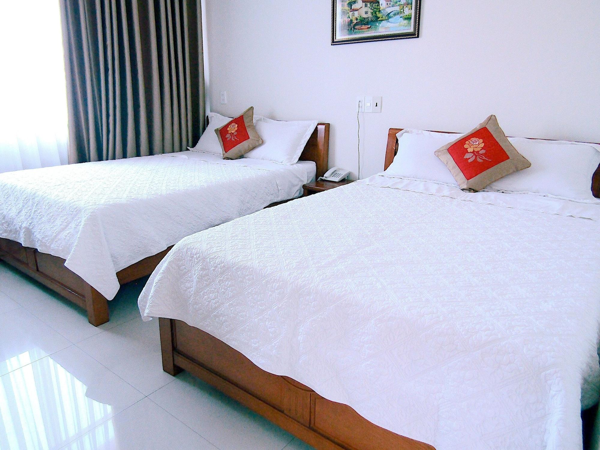 Hoang Dat Hotel Ðồng Hới Buitenkant foto