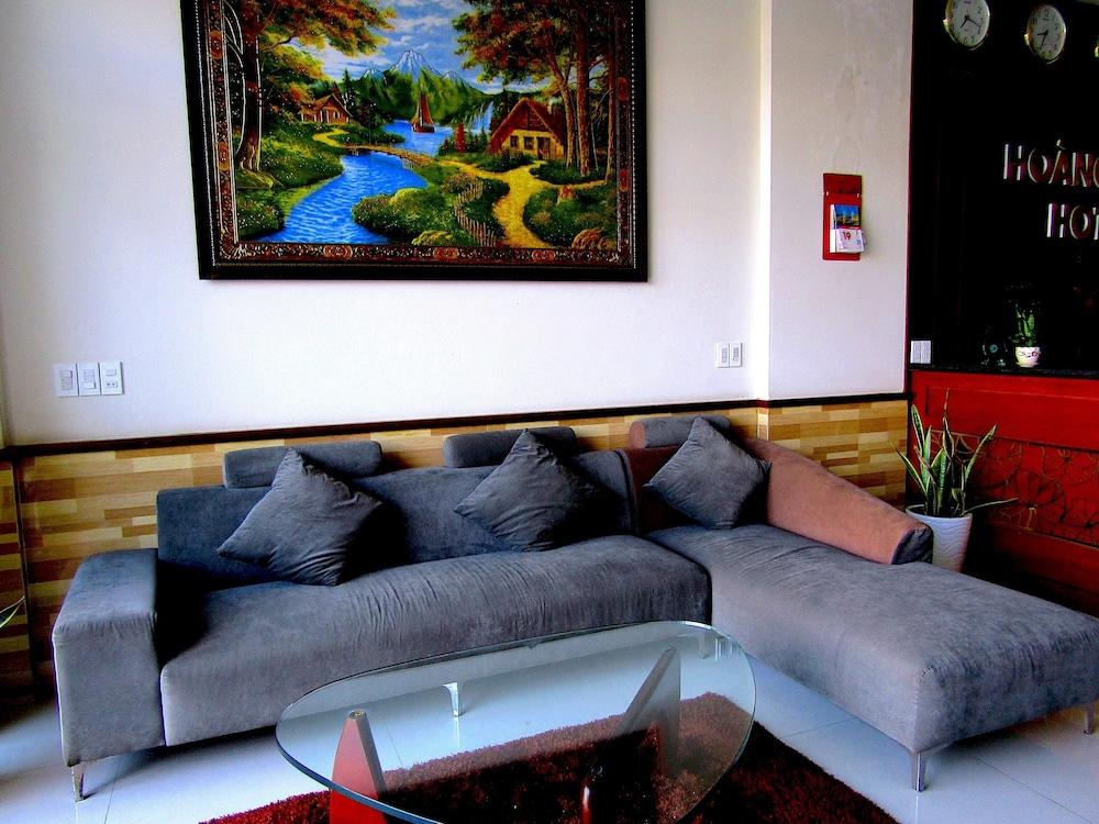 Hoang Dat Hotel Ðồng Hới Buitenkant foto